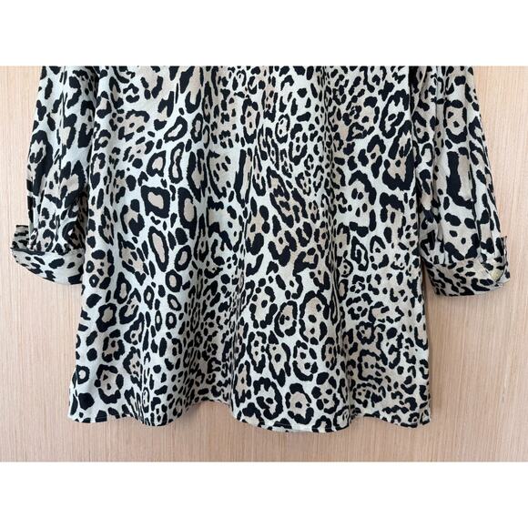 Chicos No Iron Leopard Print Tunic Shirt Womens Size 2 US 12 14 Large Pockets - Picture 6 of 11